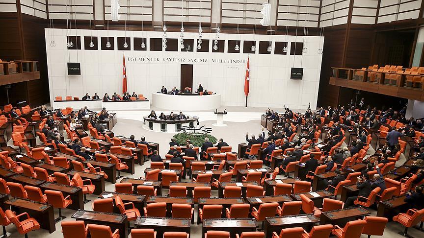 Torba yasa teklifi yasalaştı. Emniyet, basın ve taksicileri ilgilendiriyor