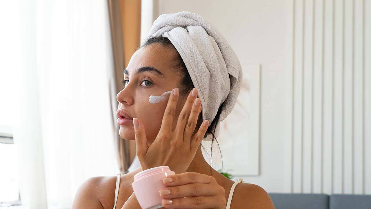 Mat ve gergin cilt görünümüne son: Bütüncül bir nem rutini oluşturmanın 10 etkili adımı Img